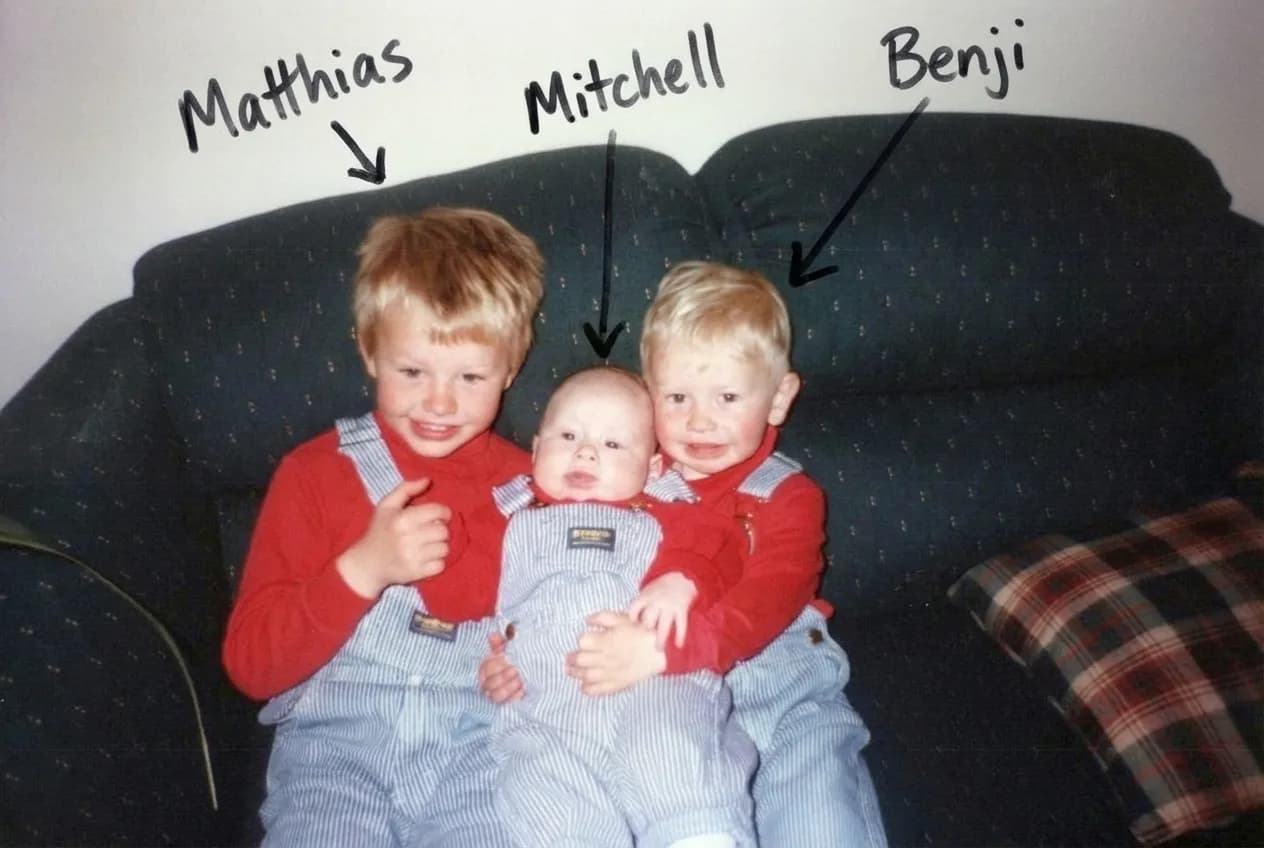 Matthias, Mitchell, and Benji Visser as kids